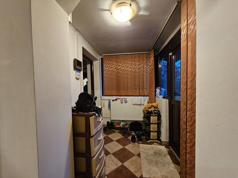 Laminorului, casa de vanzare, parter + pod, 124 mp, curte, parcare.