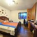 Laminorului, casa de vanzare, parter + pod, 124 mp, curte, parcare.